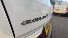 Vauxhall Grandland X 1.6 Turbo D Sport Nav 5dr Auto Diesel Hatchback